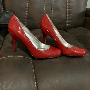 red high shoe size 8 1/2
